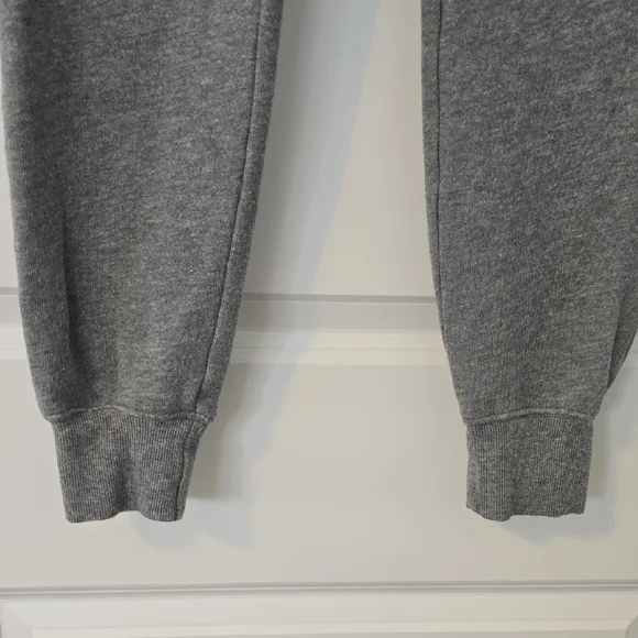 Express Women's Gray Sweatpants. Size XXS - Picture 5 of 15